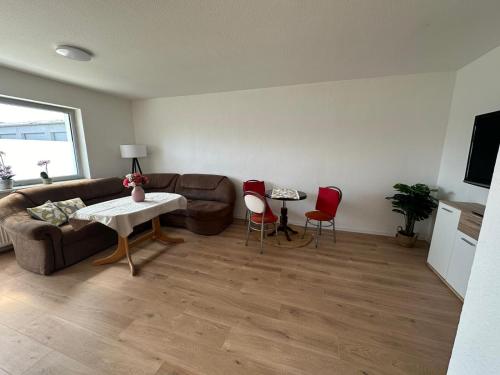 ห้องส่วนกลางสำหรับนั่งเล่น/ดูทีวี, Gemütliche Unterkunft 3-Raum (Gemutliche Unterkunft 3-Raum) in ฮอยเอิร์สแวร์ดา