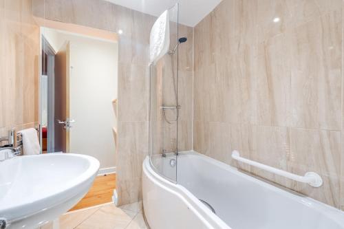 The Jewellery Suites Birmingham - image 4