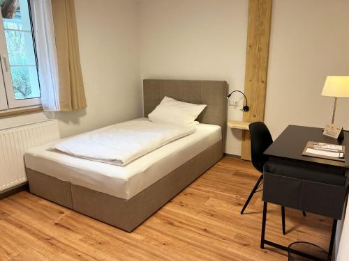 1 double bed