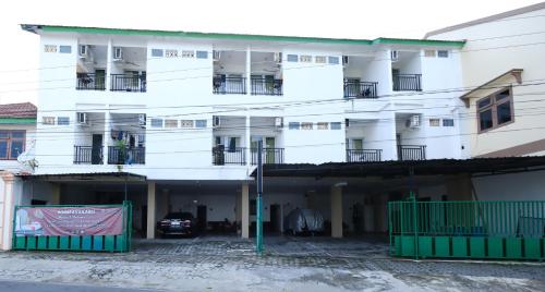 Omah Manahan, Solo