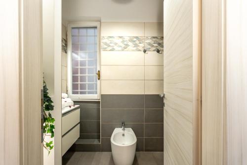 MagicHouse 2 Camere 2 Bagni -15 min Colosseo, Roma (foto 4)