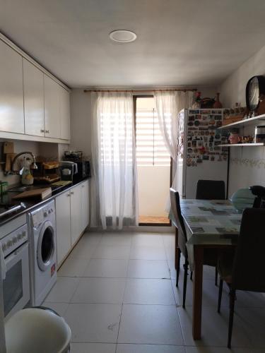Rooms In Apartment - Alicante