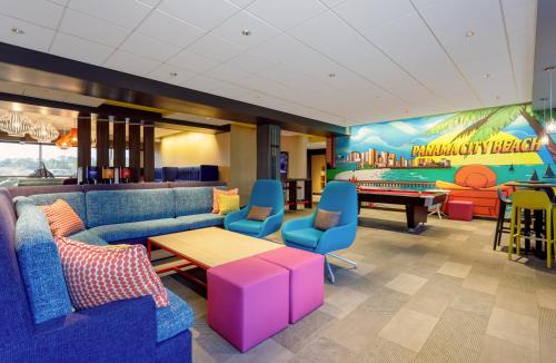 Tru by Hilton Panama City Beach - 로비