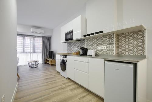 Kitchen, Dobo Madrid Numancia in Puente de Vallecas