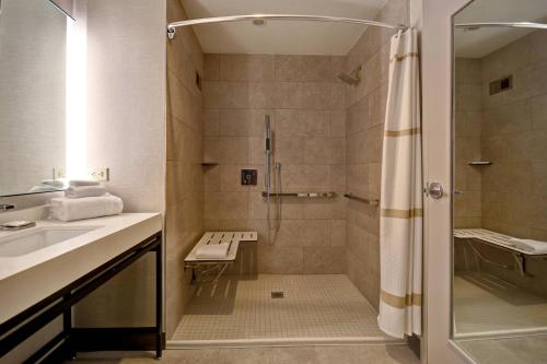 622944942 Dallas/Fort Worth Marriott Hotel & Golf Club at Champions Circle