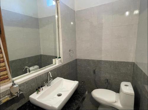 Two-Bedroom House image 1