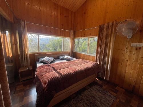 Saraiville- A Boutique Riverside Stay - image 3