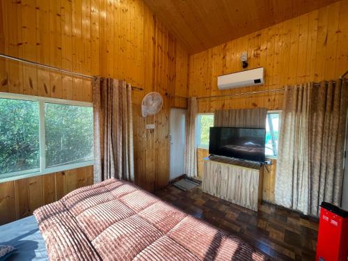 Two-Bedroom House image 6