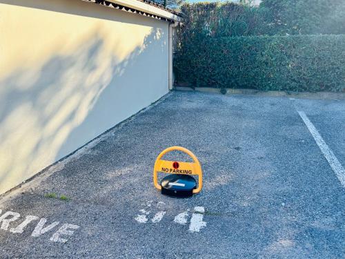 Bellissime studio tout confort vue sur la marina et la piscine