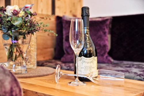 Hotel Garni Bellevue - image 5