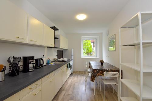 ห้องครัว, Appartements Robert 1 Suhl in ซูล