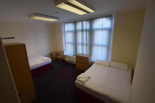 York Hotel York Hotel is a popular choice amongst travelers in London, whether exploring or just passing through. Both business travelers and tourists can enjoy the propertys facilities and services. Service-mi
