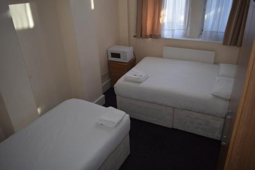 York Hotel - image 3