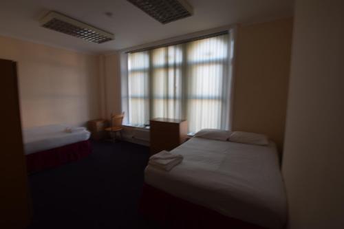 York Hotel - image 2