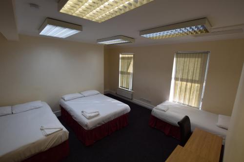 York Hotel - image 9