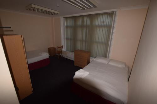York Hotel - image 5
