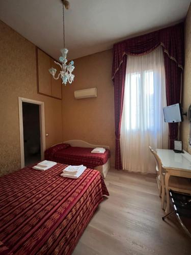Hotel Castello - image 2