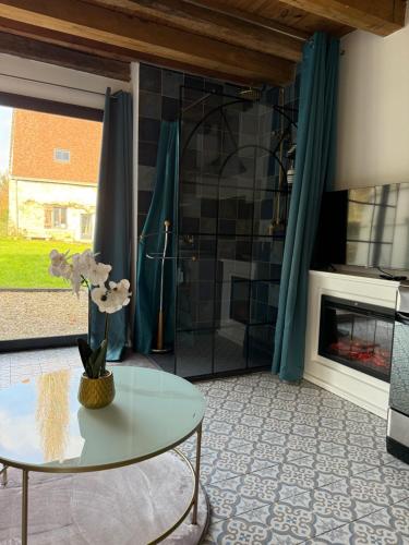 ฝักบัว, Meublés de Charme Romantique en Touraine (Meubles de Charme Romantique en Touraine) in ลุยน์