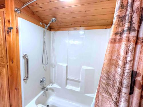 Ferngully Creek Cabins Ferngully Creek Cabins