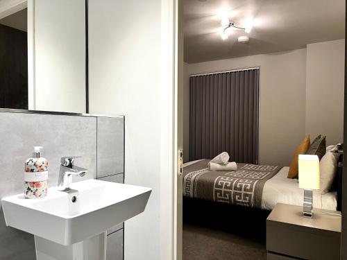 30Nights Offers l Premium Offers l Sleeps Up to 2 l Stunning View l 2 Bed 2 Bath Penthouse & Gym l City Centre JVT Short Lets, Birmingham (fotografie 7)