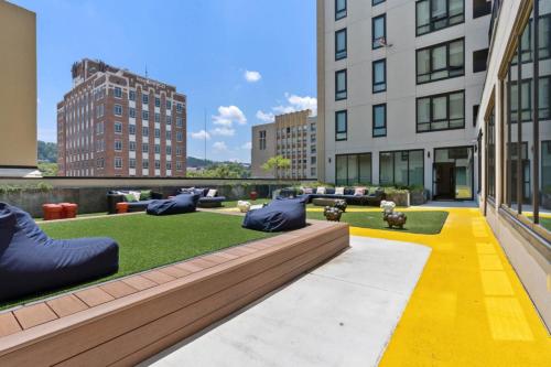 Chic Studio in Downtown BHM 4