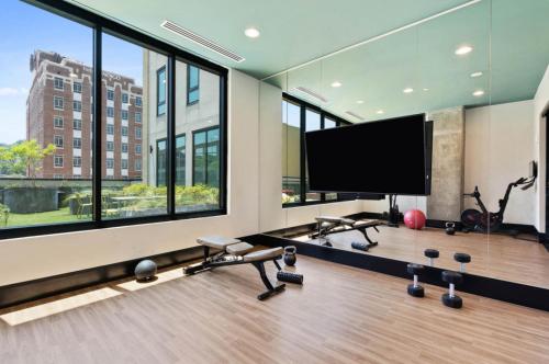 Chic Studio in Downtown BHM 4