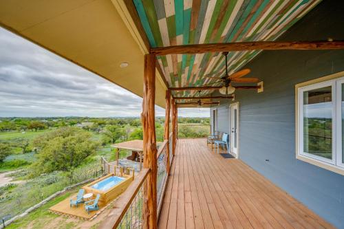 6bed 4bath 3 acres with 18i0 degree views pool firepit in Buchanan Dam