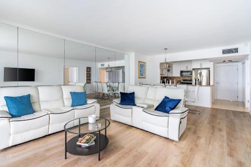 1 Bedroom Private Residence at Roney Palace -804 in Miami Beach, USA