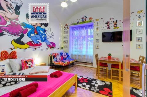 Little Americas Main Street Apartments 5