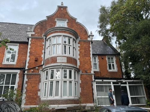 A Better Night Hotel Ltd Hotel de charme Swinton Railway Station