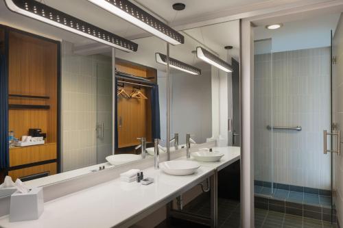 Aloft Tallahassee Downtown - image 6