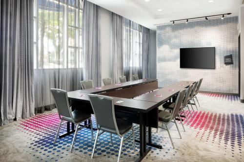 Aloft Tallahassee Downtown - image 11