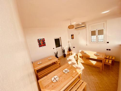SurfsHub Hostel Taghazout 5