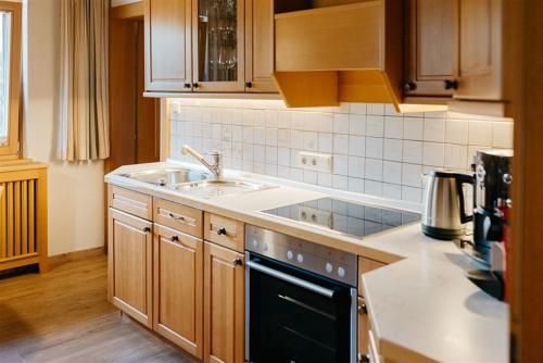 keuken, Apartment Anny in Bruck An Der Glocknerstrasse