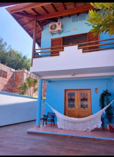 CASA AZUL PISCINA NAS TONINHAs in หาดโตนินยาส
