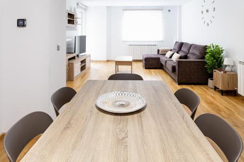 Comoditats, Terraza con Vistas I Escritorio y Cocina Completa I AndStay in Arinsal
