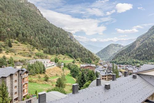 Vista, Terraza con Vistas I Escritorio y Cocina Completa I AndStay in Arinsal