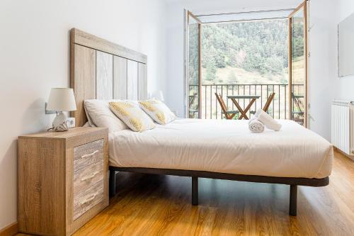 Vista, Terraza con Vistas I Escritorio y Cocina Completa I AndStay in Arinsal