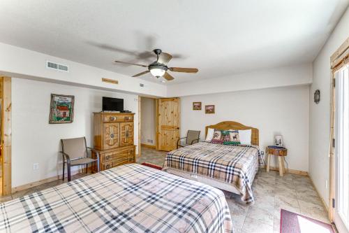 Angel Fire Apartment about 2 Mi to Resort! in Angel Fire, USA