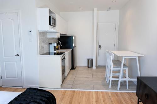 One-Bedroom Apartment image 10