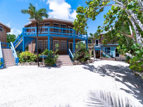 White Sands Cove E01-Partial Ocean View 2 BR by Stay Floreo, San Pedro