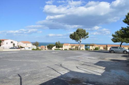 SP280-124 Appt Studio Cabine 4 couchages SAINT PIERRE LA MER