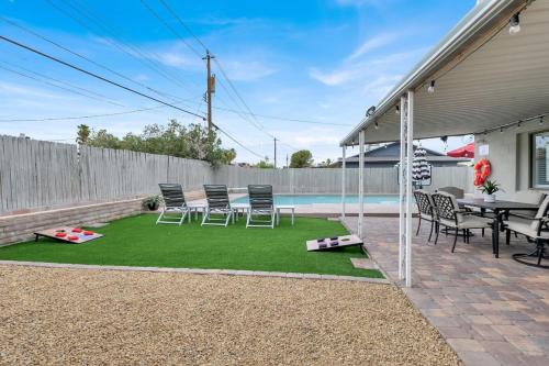 3BR Retreat with BBQ, Pool and Close to Las Vegas Fun, Las Vegas (Foto 2)