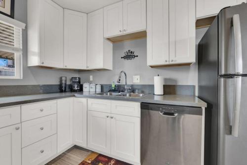 3BR Retreat with BBQ, Pool and Close to Las Vegas Fun, Las Vegas (Foto 10)