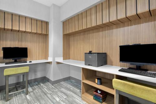 Hilton Garden Inn Lexington Georgetown - image 10