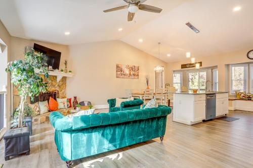 Home with Grill and Games - 17 Mi to LakePointe Sports in Woodstock (Giorgia)