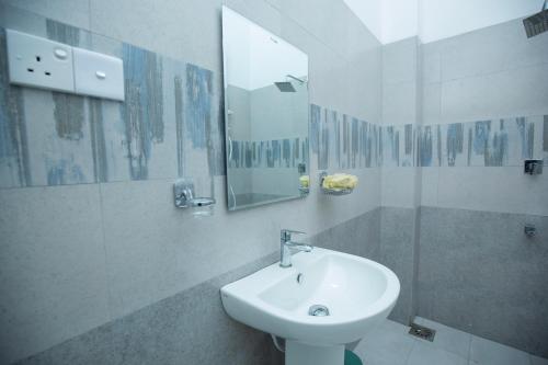 Apartment image 10