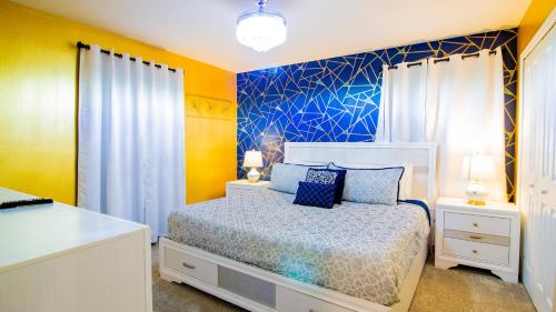 Beautiful House wGame RoomCinemaPoolSPA in Kissimmee, USA