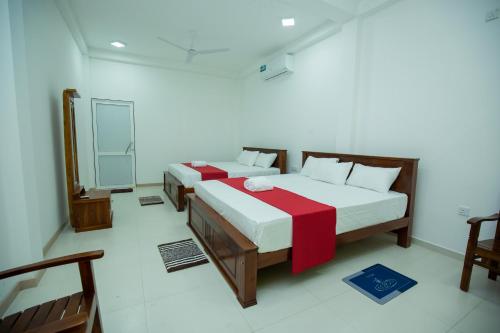 Deluxe Apartment image 2