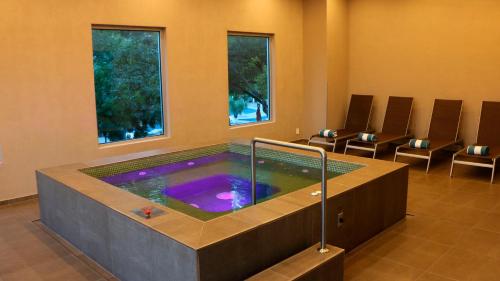 623076084 Holiday Inn San Luis Potosi-Quijote by IHG